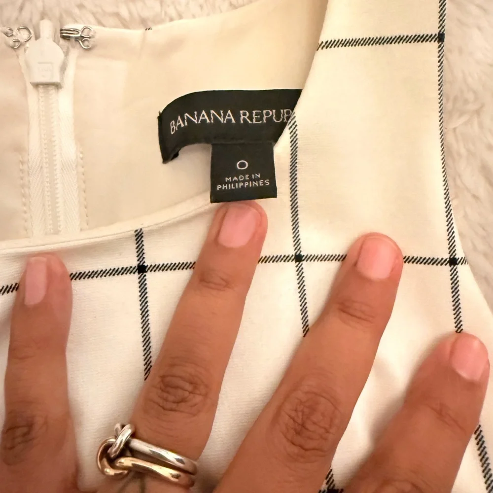 Banana Republic White Dress with Black Windowpane Grid - Picture 2 of 3